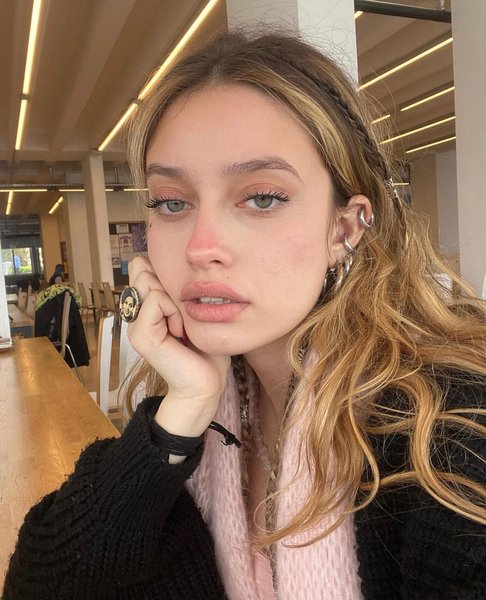 Thumbnail of p-csoglhiotd3-f23c7f25c8d04ba5 0