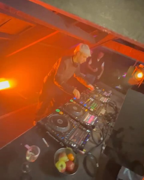 Thumbnail of p-djo9iw1tb2-f25422f4622145e5 0