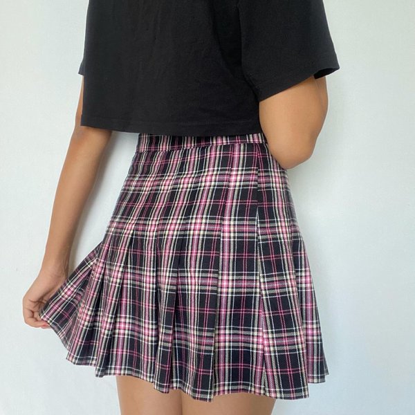 Thumbnail of p-cqikxfydgxg-f29524f1a3db4250 2