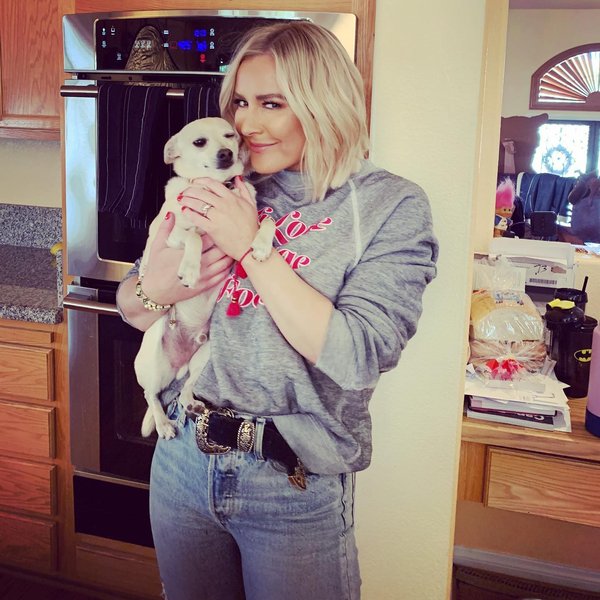 Thumbnail of p-cdzbdnyjaqm-f2f5ddc4a3df4d06 0