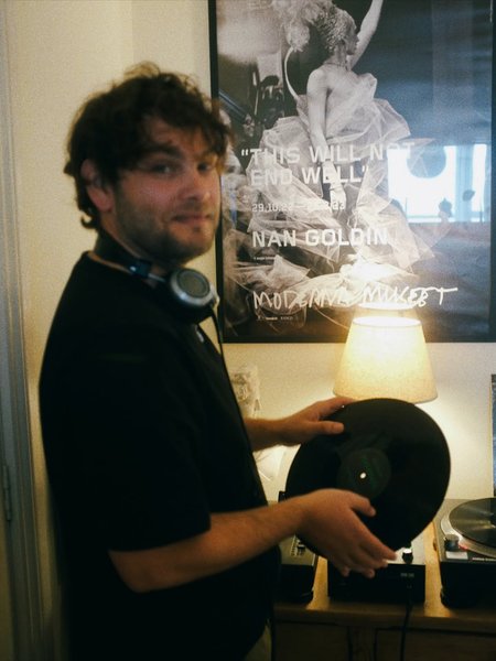 Thumbnail of www-instagram-com-p-dqmouaade3 0