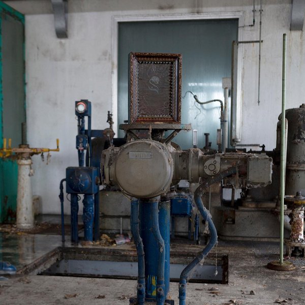 Thumbnail of b8x09dff-5d-f595437b1e6246ad 3