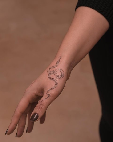 Thumbnail of dgq7cruok-b-f60e3246684d4871 2