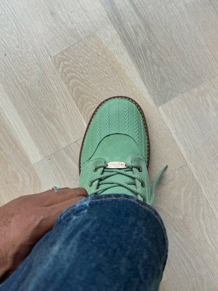 Thumbnail of p-dq94zf7kr02-f66f11efe22b43f7 2