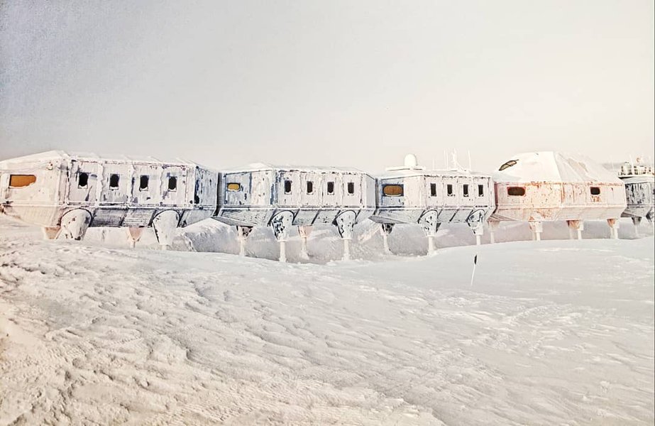 Thumbnail of b1wdo9rbd-g-f7bf1c2163a841b9 0