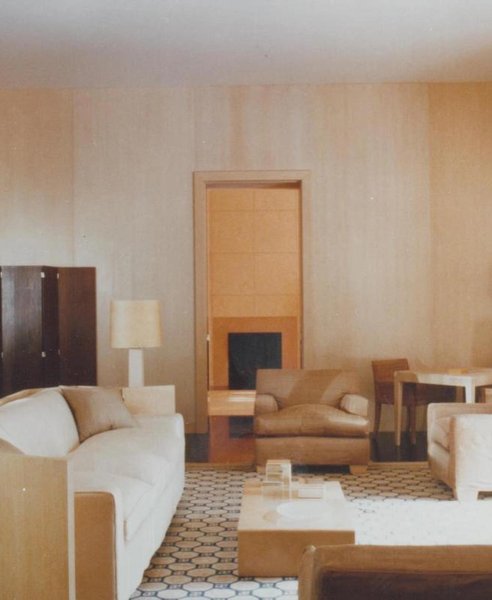 Thumbnail of com3-e2i3nl-f7fd63d6fa494d75 1