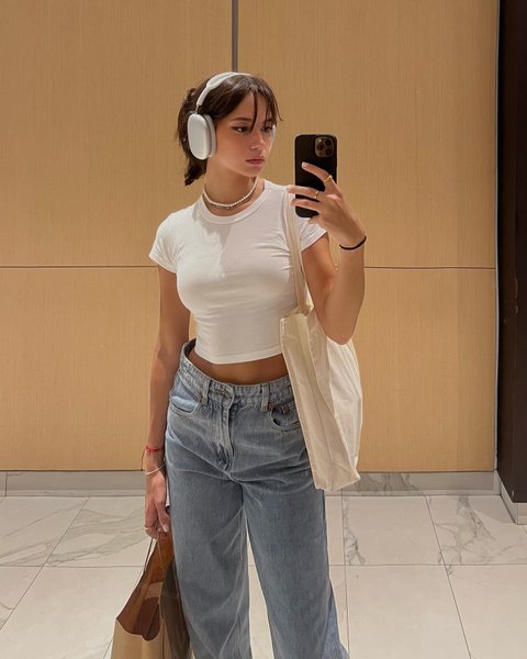 Thumbnail of cdlv-spoli6-f873cee3f3ca40c0 4