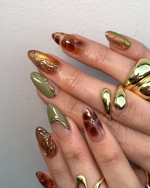 Thumbnail of dae-nu2s9de-fb2ae719b67c4cca 1