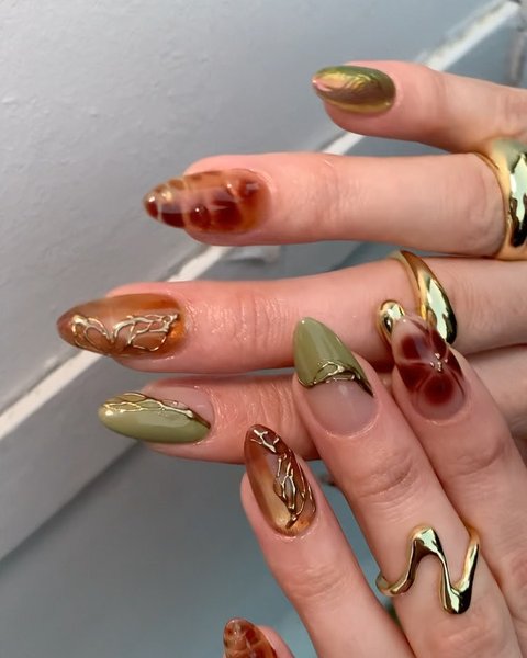 Thumbnail of dae-nu2s9de-fb2ae719b67c4cca 7