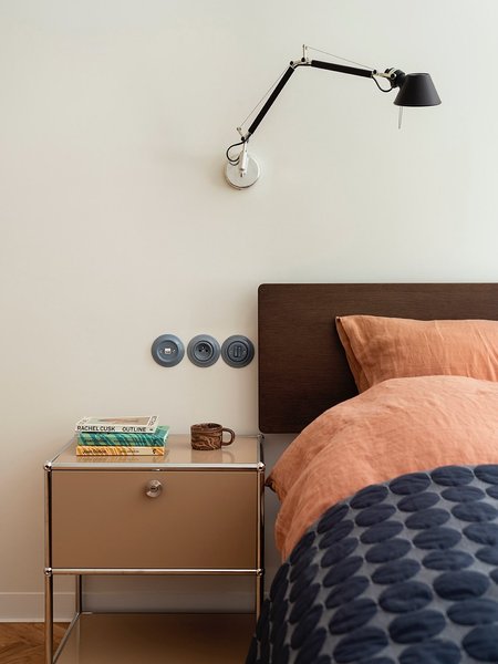 Thumbnail of dmz-ncqorjn-fc2e4887e44544d0 7