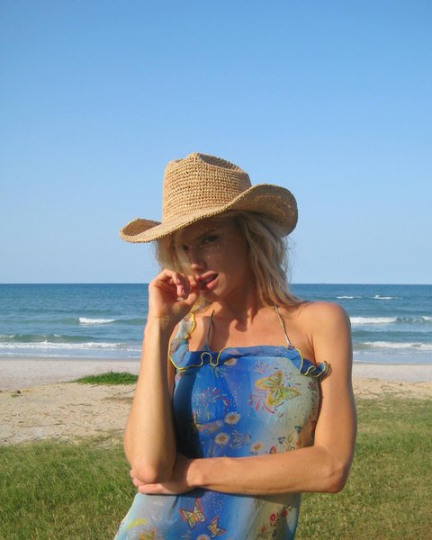 Thumbnail of p-cuuweabofj1-fd6af599dbfd4235 3