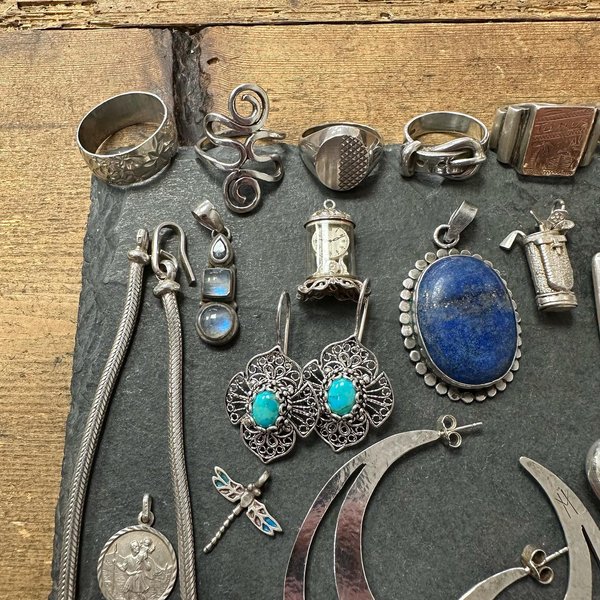 Thumbnail of p-cyogcwgoois-feb350951e1f4dbf 1