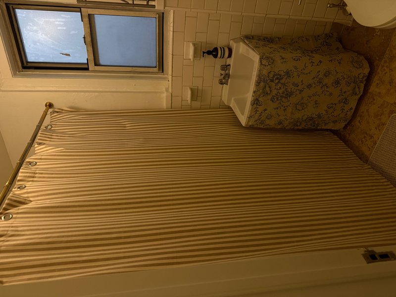 Thumbnail of sarah-wood-gonzalez-sarahwoodgonzalez 2