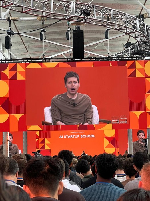 Thumbnail of www-x-com-selbergkris-status-1934676492291596401-0b073f46340e4bc6