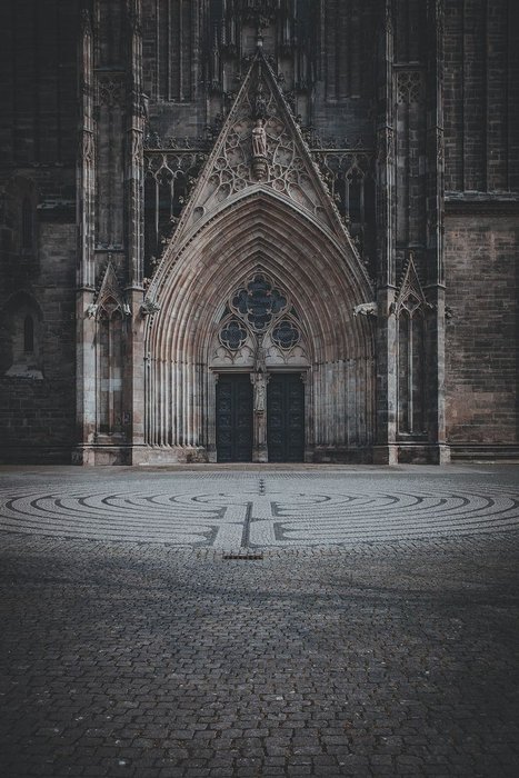 Thumbnail of www-x-com-gothicchurches-status-1887622305565511706-0ec7d52e7a694489