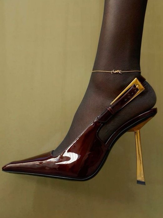 Thumbnail of www-x-com-fashioncloneit-status-1884631303489794192-114714d0e5154f91