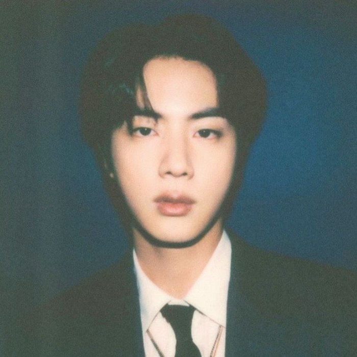 Thumbnail of www-x-com-eb0yseokjin-status-1527110045212631040-15b4ae7623754a70