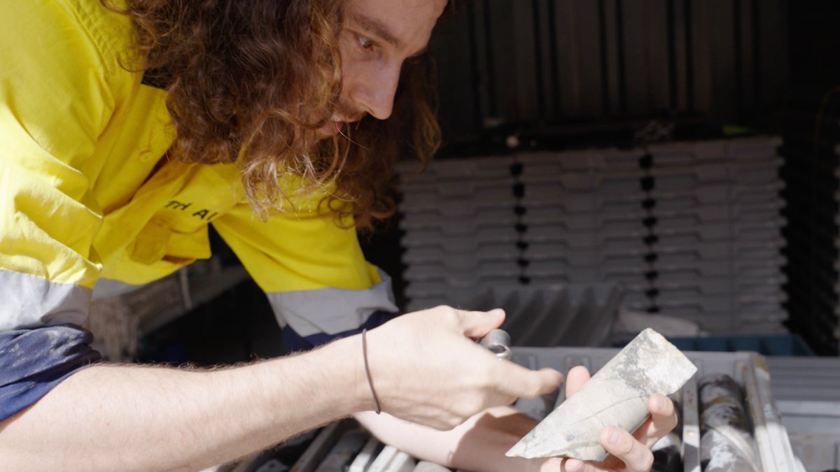 Thumbnail of www-x-com-earthaiexplore-status-1777205848571547774-20dd29c6e1dc4eba