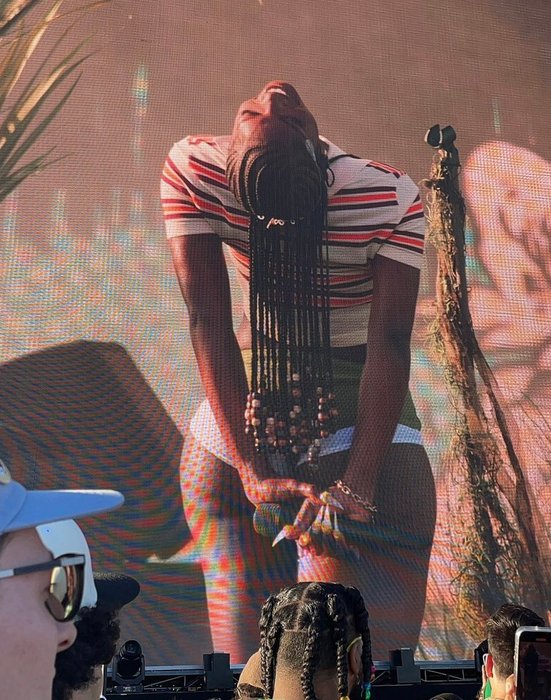 Thumbnail of www-x-com-streetfashion01-status-1858221916181700695-21c7bbb991c14a33