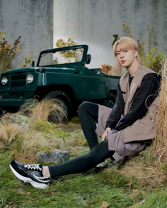 Thumbnail of www-x-com-seokjinfile-status-1443036694945484807-25fd10e10e2542da