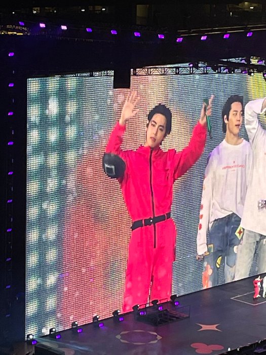 Thumbnail of www-x-com-lenikacruz-status-1466277804777955331-287a1764f83f4206