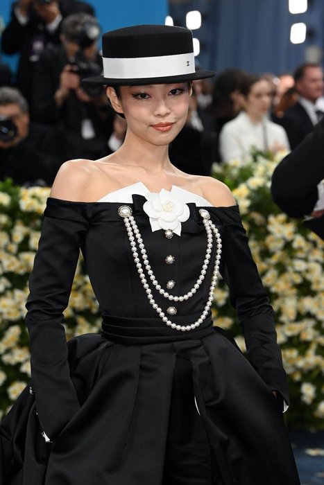 Thumbnail of www-x-com-pradapearll-status-1919524017016357162-2aabde013fe44ef1