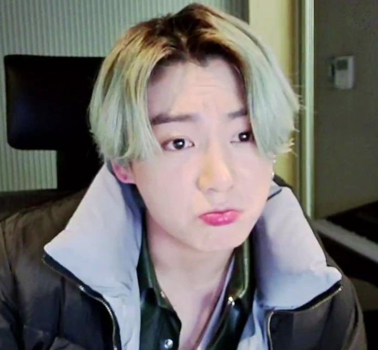 Thumbnail of www-x-com-stussyjeon-status-1382303260623609860-3b16d551aa4f470c