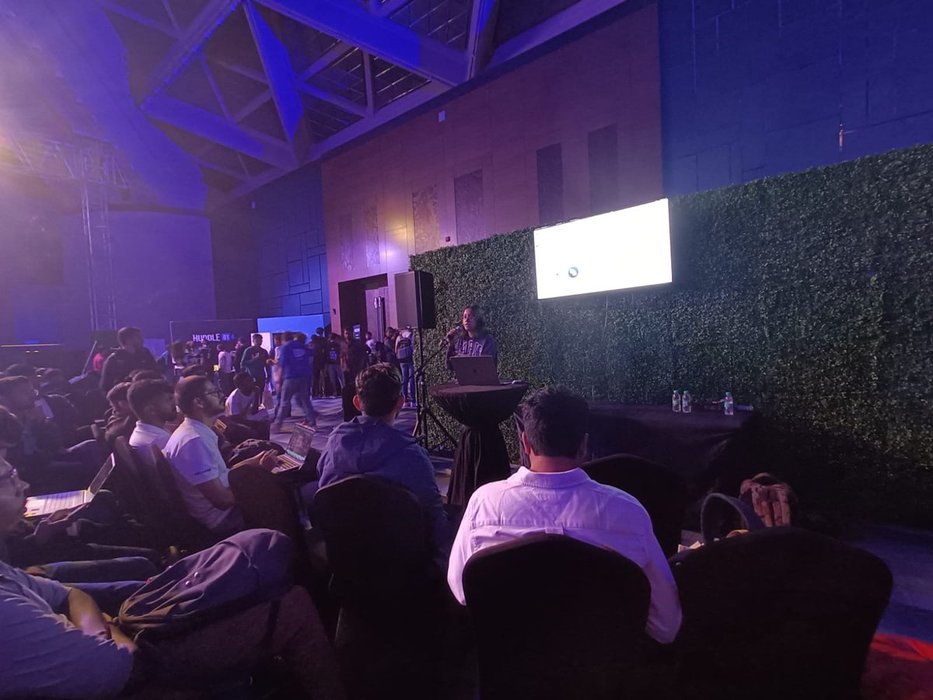 Thumbnail of www-x-com-huddle01com-status-1597564871540822019-3e49fd73b7374c06