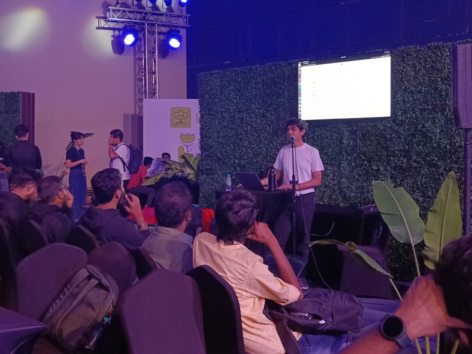 Thumbnail of www-x-com-huddle01com-status-1597564871540822019-3e49fd73b7374c06