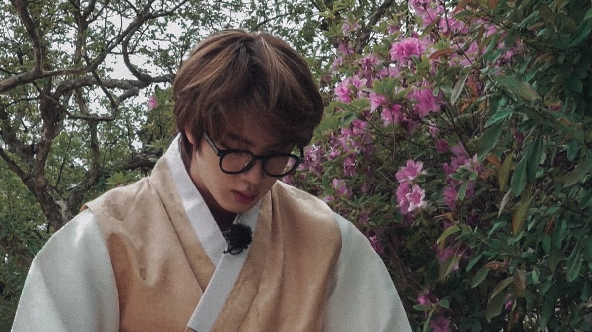 Thumbnail of www-x-com-ksjfolder-status-1422556441144184839-3f5dbf7bd6e94e63