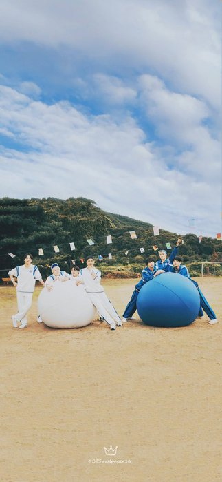 Thumbnail of www-x-com-btswallpaper16-status-1584374701614592000-3fd216469e644c21