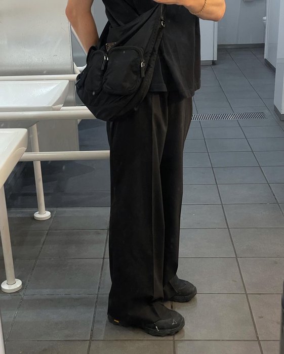 Thumbnail of www-x-com-990style-status-1684548429945667585-4237c537ce484c73