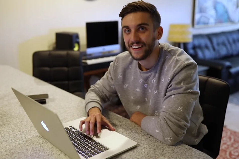 Thumbnail of www-x-com-nicolascole77-status-1759612225952653552-4668142301144a7c