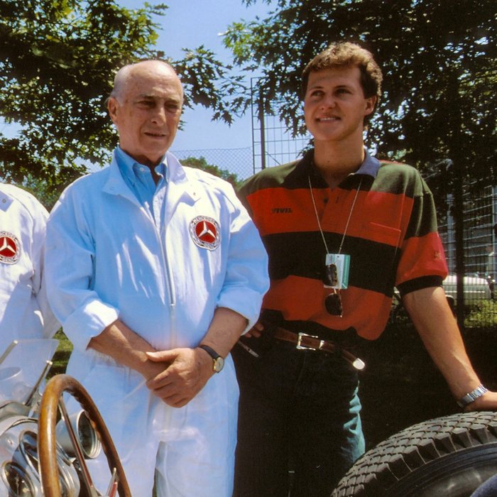 Thumbnail of www-x-com-mercedesamgf1-status-1854162653821690156-4865bcade04c4071