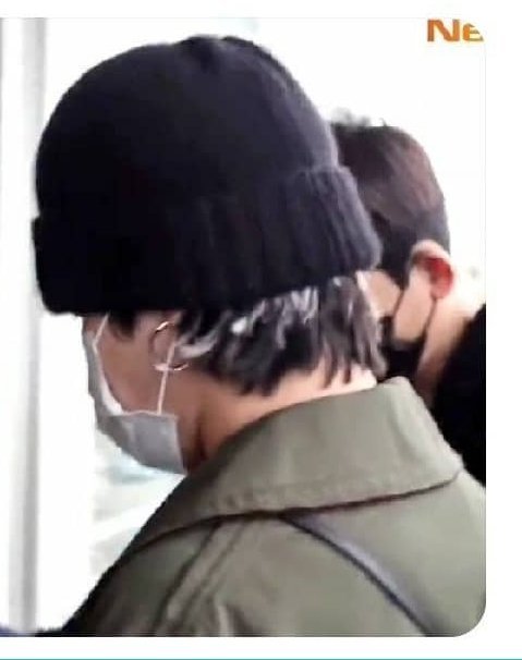 Thumbnail of www-x-com-btslovearmiiii-status-1461318368401637380-4bba66cbcc344650