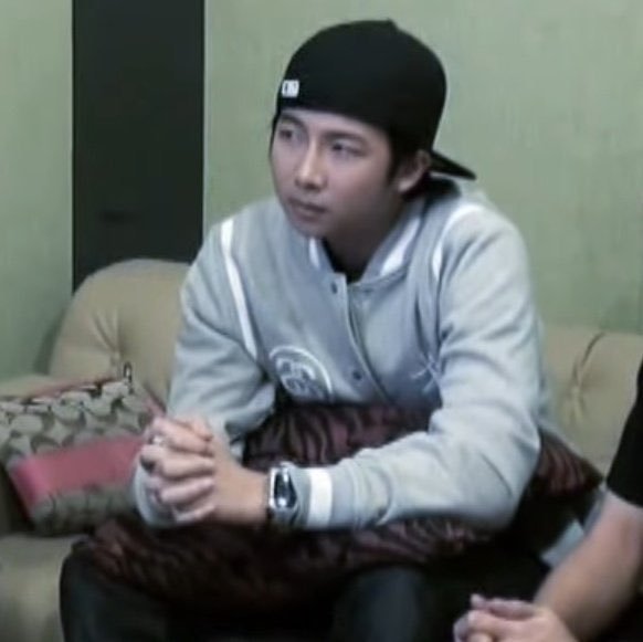 Thumbnail of www-x-com-btsprodsuga-status-1316213888900268032-5719e57e87c5427e
