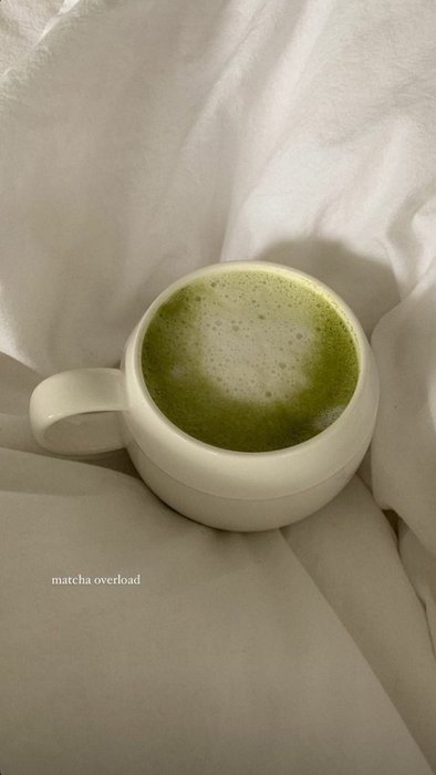 Thumbnail of www-x-com-shewearprada-status-1615403879252004866-583399c9cc8049f5