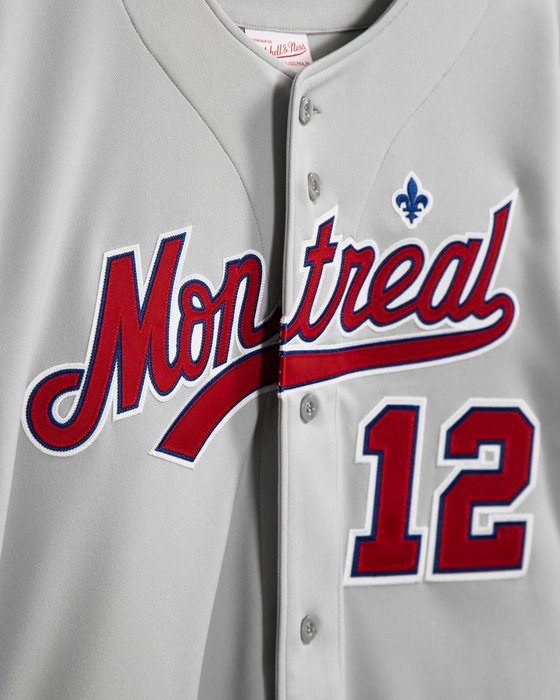 Thumbnail of www-x-com-mitchell-ness-status-1734649405545042130-5b7e368f67404593