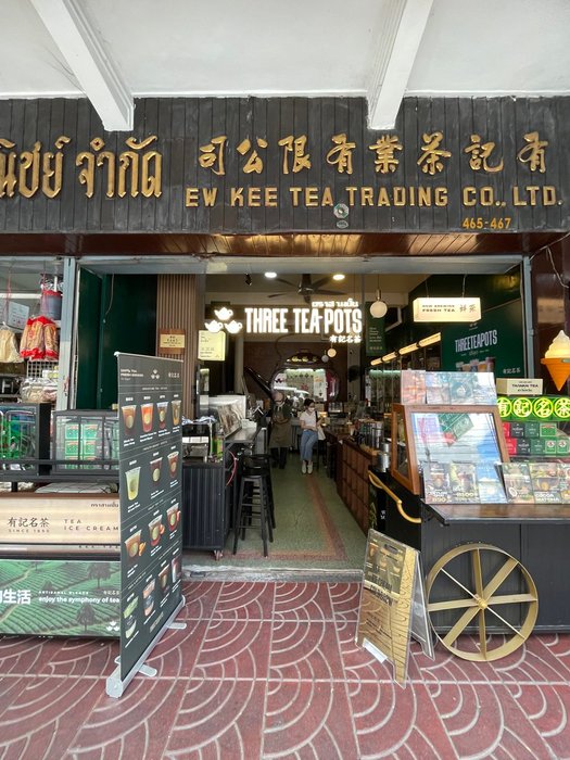 Thumbnail of www-x-com-dinewithpigs-status-1959601052506087867-5c49469ffa1d4cca