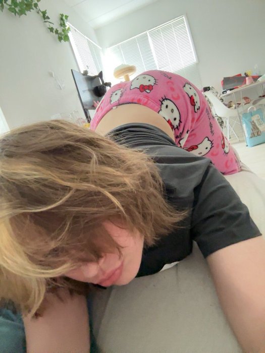 Thumbnail of www-x-com-bibblekittyyy-status-1801686486817116178-5f89343f691e49f3