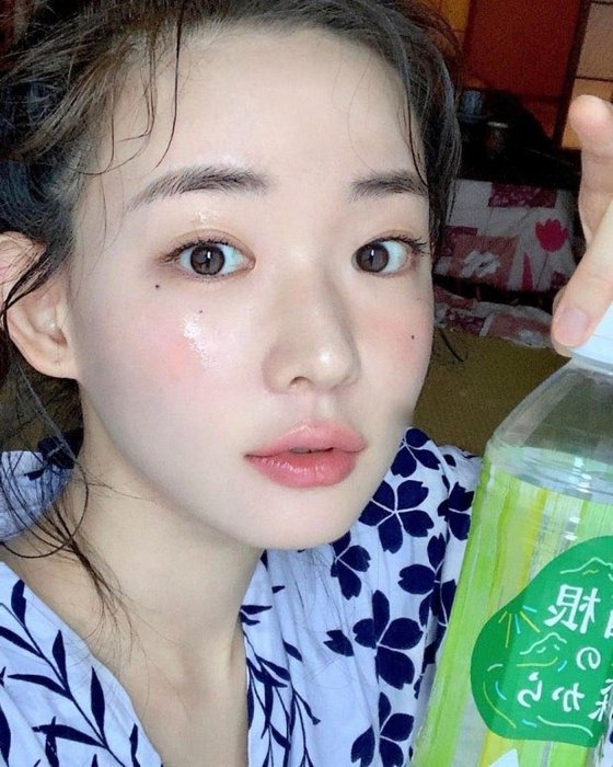 Thumbnail of www-x-com-blued-lily-status-1936386314091594134-6d837663e7814b3a