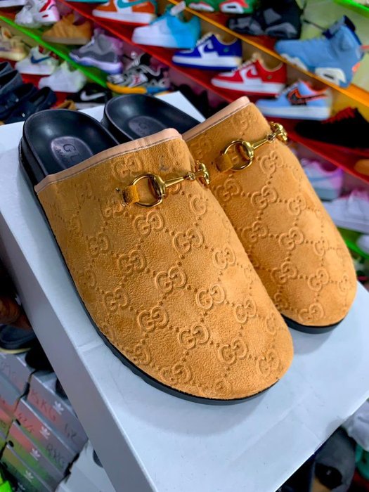Thumbnail of www-x-com-unishoes-sn-status-1667932547848847361-73513e7042e04ddd