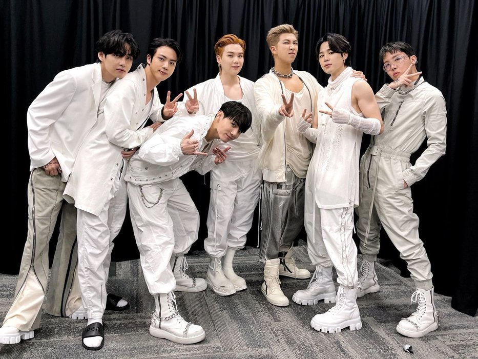 Thumbnail of www-x-com-bts-bighit-status-1465217807906263040-7a27fa0c01d34018
