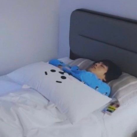 Thumbnail of www-x-com-dailyjeily-status-1518483794562494466-8460703aba964bda