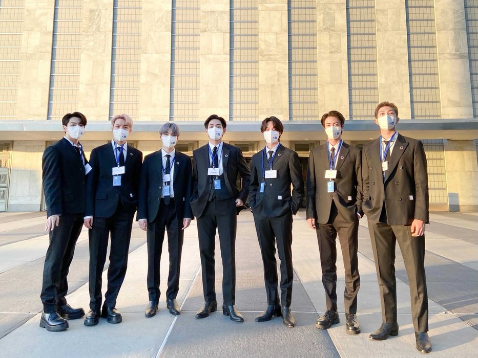Thumbnail of www-x-com-bts-bighit-status-1439939296761315328-86374b7317ce476d