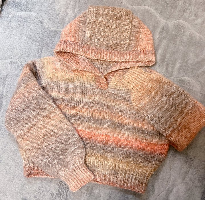 Thumbnail of www-x-com-airchan-knitter-status-1852330393216991347-8ac91b60c08b4050