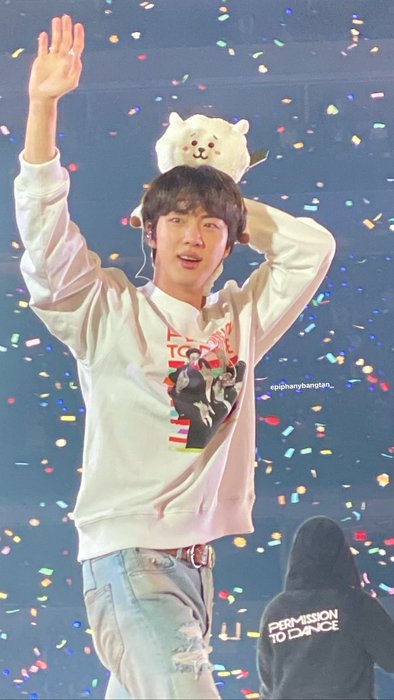 Thumbnail of www-x-com-seokjinfile-status-1466668468129112067-8cc92f2041624715