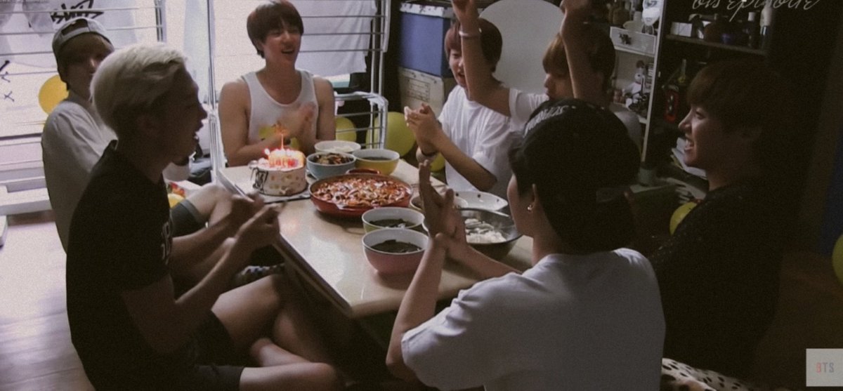 Thumbnail of www-x-com-btsqtsarchive-status-1536364808983150592-912f16c119664e48