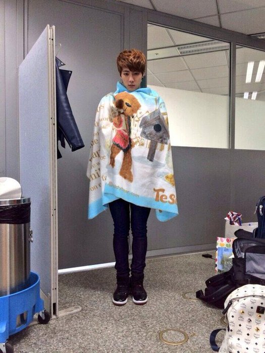 Thumbnail of www-x-com-jinniesarchives-status-1725515303621472502-9de8706197a14331