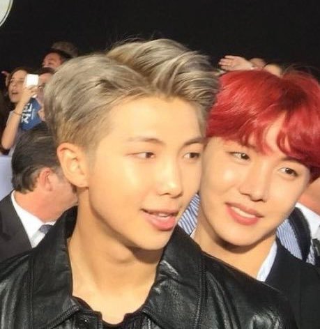 Thumbnail of www-x-com-vminkookfairies-status-1548278490792804355-9e5d2c66e2c94918